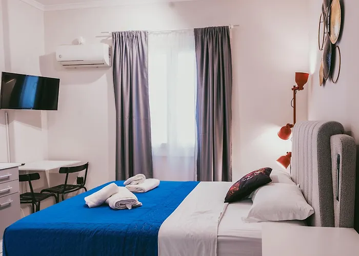 Aura Suite By Zeussuites